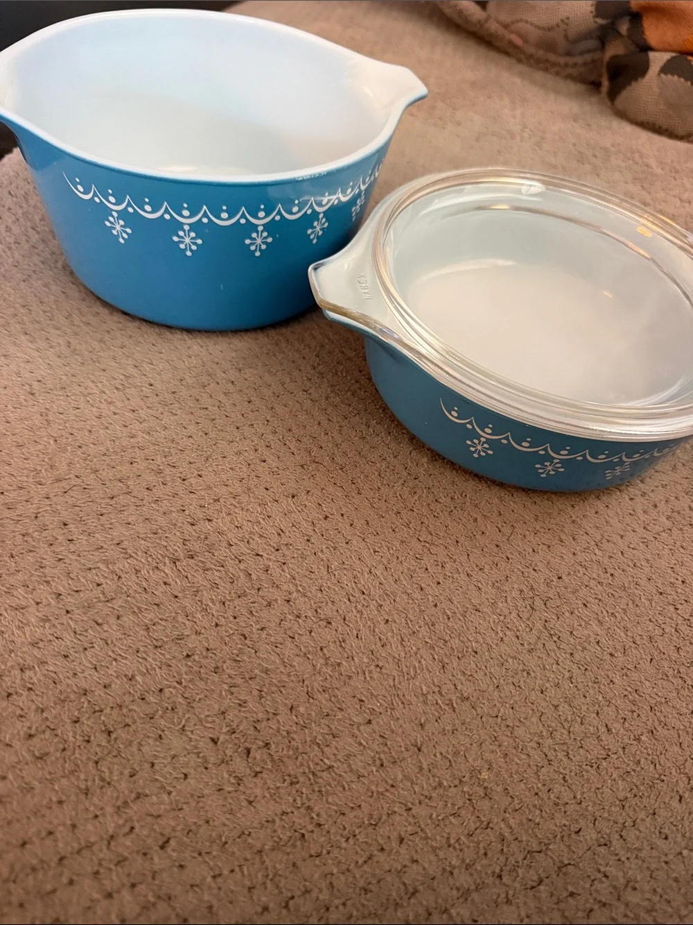 Pyrex Blue Snowflake Cinderella Casserole Set with White Accents and 1 lid.